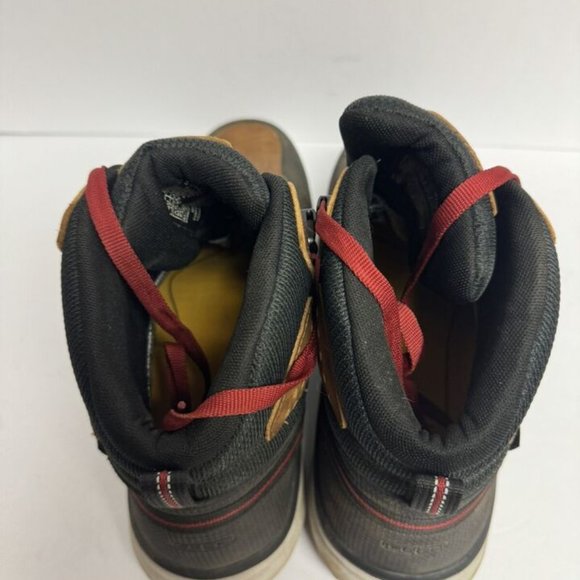 KEEN Mens Red Hook Mid Waterproof Boot Size 13 M main image 4